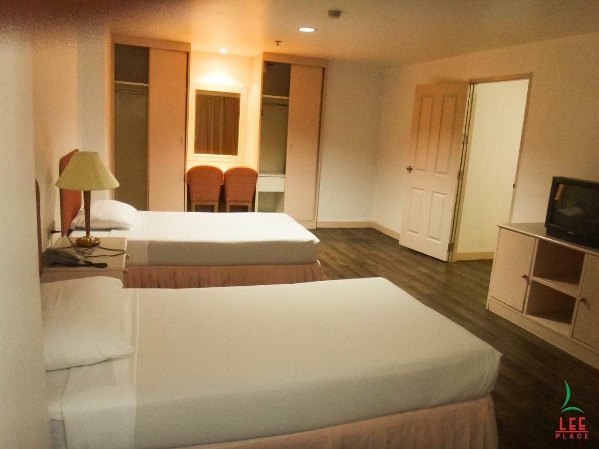 בנגקוק Lee Place Hotel מראה חיצוני תמונה